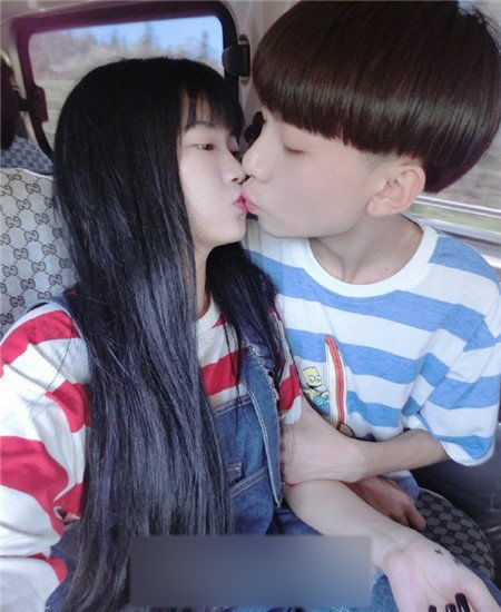 王乐乐弃女友于不顾,撩散打妹被网友骂渣男