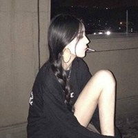 霸气女社会姐头像快手高冷抽烟微信头像图片大全