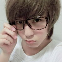 qq头像男生兄弟
