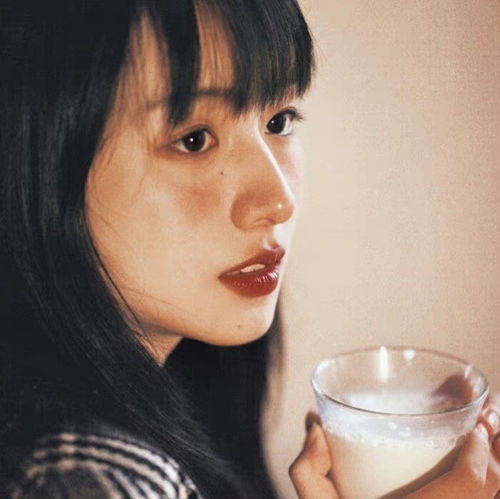 女生头像高冷风格