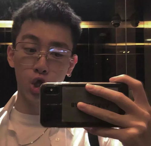 男生头像男生在喜欢的人面前到底有多怂