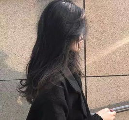年末扎堆换发型12款长卷发助你收获满满好感度
