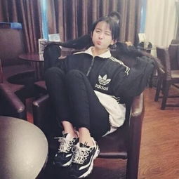 无类目服饰鞋包女装上装其他外套佳萝莉的杂货铺蘑菇街优店