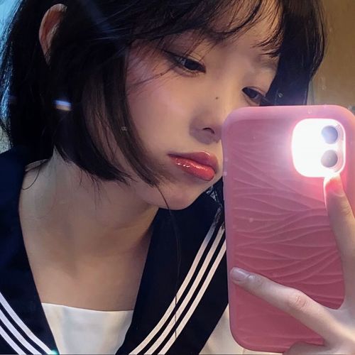 ins绝绝子女生头像