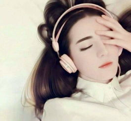女明星也开始玩抖音,迪丽热巴和anglebaby谁更美