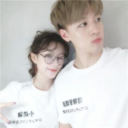 高清唯美情侣头像一男一女每个人都有一个世界