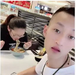 快手散打哥身价曝光,看到一组数字后,平常人几辈子也赚不到