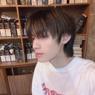 精选很酷拽的霸气抖音男生头像吸引女孩子的酷拽男头大全
