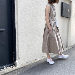 看这位日本女生的ins就有搭配灵感一目了然的摆拍穿搭