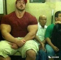 肌肉猛男和肌肉巨兽的差距有多大蚂蚁和大象的既视感