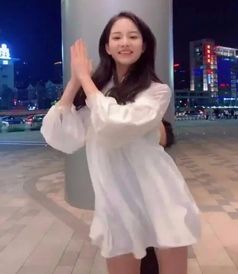 你怎么看待湖南闺蜜团的走红,它是幕后团队故意炒作吗