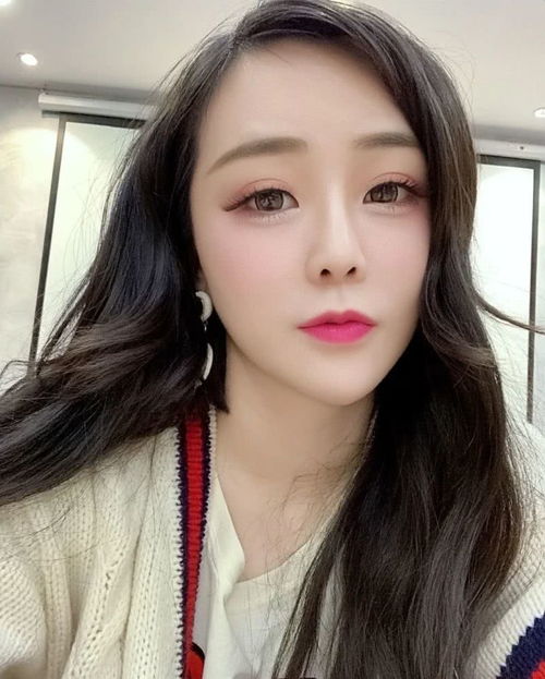 快手中4个身价过亿的女人,3个靠男人,1个靠自己带红老公