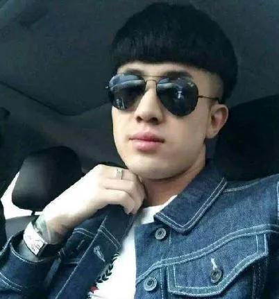 大美找代驾被讹起冲突开骂二驴力挺仙逆徒,你最权威他们都收红包直播