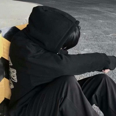 ins头像森系不露脸一个男人